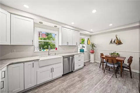 Kitchen - 131 E 206th St, Euclid, OH 44123 photo 1 of 2