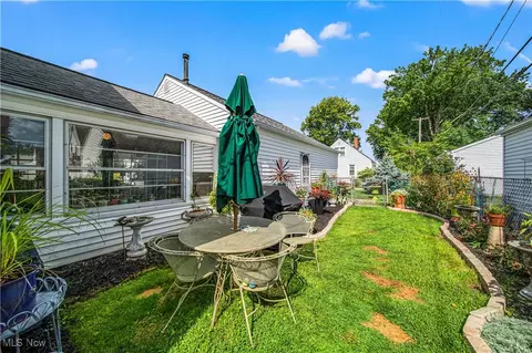 Exterior - 131 E 206th St, Euclid, OH 44123 photo 5 of 9