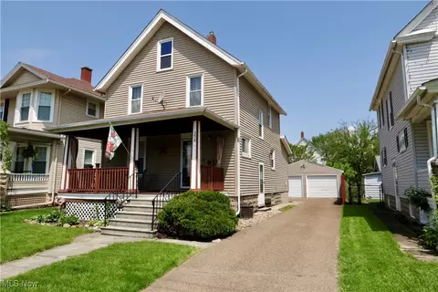 358 Oxford Ave, Elyria, OH 44035