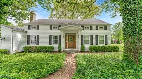 6179 Case Rd, North Ridgeville, OH 44039