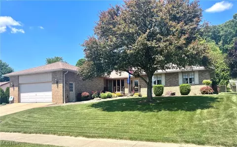 2019 Buckeye St NE, New Philadelphia, OH 44663