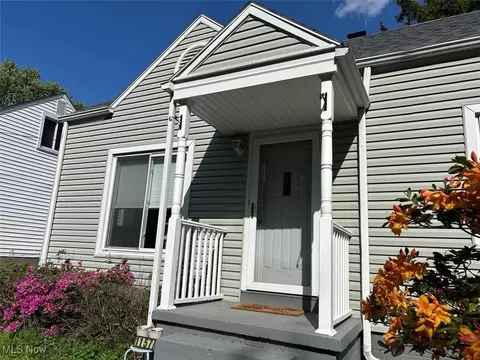 Exterior - 1157 Hilltop Dr, Akron, OH 44310 photo 2 of 5