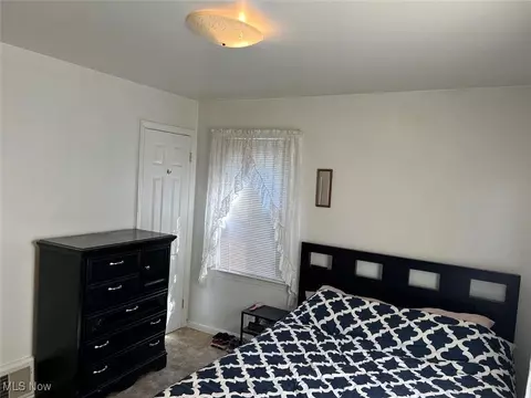 Bedroom - 1157 Hilltop Dr, Akron, OH 44310 photo 2 of 5