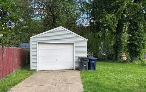 Exterior - 1157 Hilltop Dr, Akron, OH 44310 photo 5 of 5