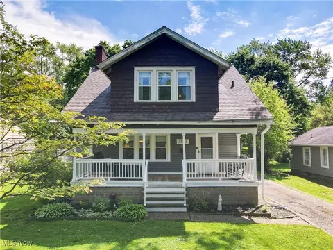 3563 Franklin Rd, Stow, OH 44224