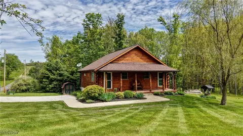 5467 Old Route 39 NW, Dover, OH 44622
