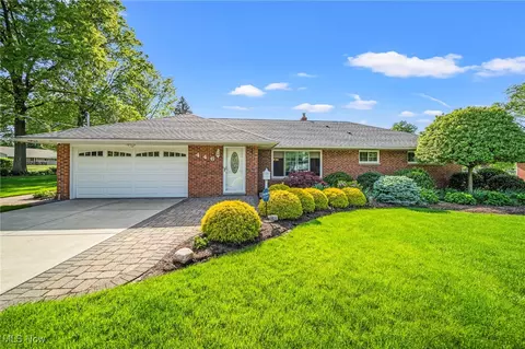 446 Cary Jay Blvd, Richmond Heights, OH 44143
