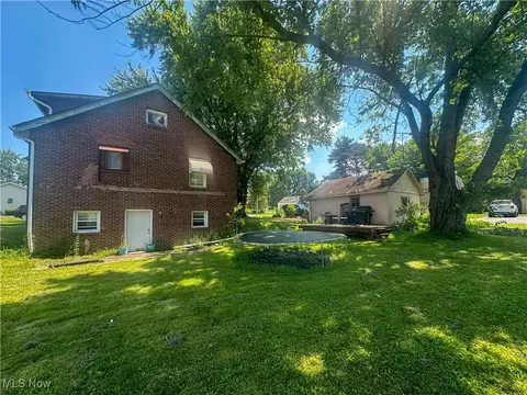 39 Wayne St, Niles, OH 44446 photo 28