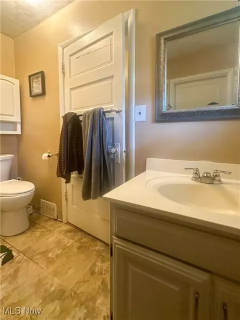 39 Wayne St, Niles, OH 44446 photo 22