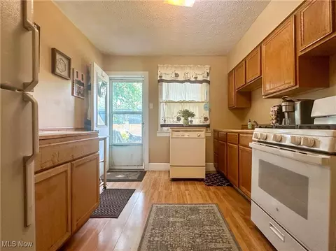 39 Wayne St, Niles, OH 44446 photo 14