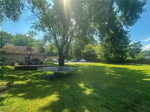 39 Wayne St, Niles, OH 44446 photo 29