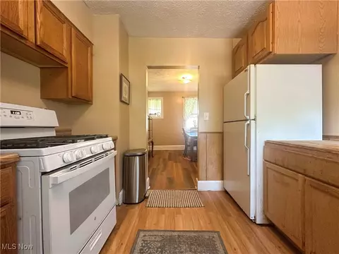 39 Wayne St, Niles, OH 44446 photo 18