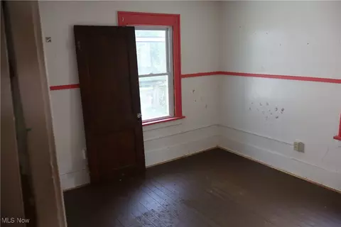 924 Work Dr, Akron, OH 44320 photo 10