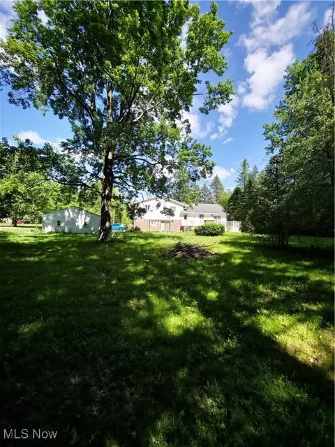 Exterior - 2876 Hayes Dr, Willoughby Hills, OH 44094 photo 3 of 3