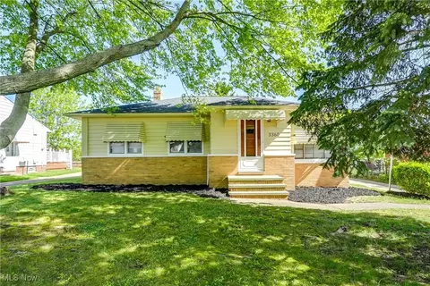 3360 Hilltop Dr, Parma, OH 44134