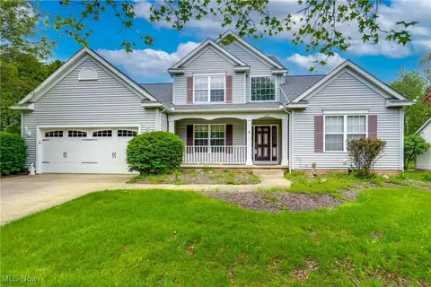479 Bobwhite Trl, Akron, OH 44319