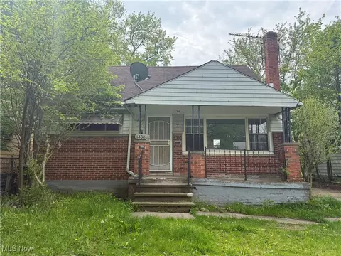 15006 Lotus Dr, Cleveland, OH 44128
