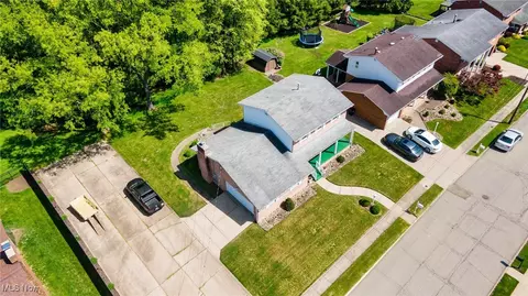 128 E Circle Dr, Weirton, WV 26062 photo 17