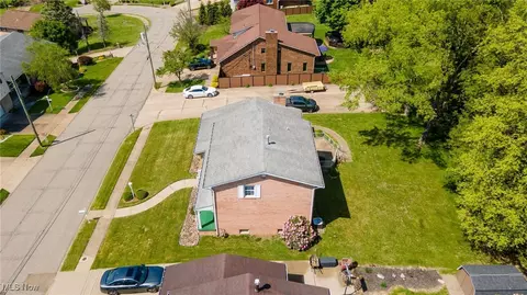 128 E Circle Dr, Weirton, WV 26062 photo 15