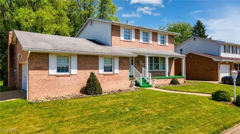 128 E Circle Dr, Weirton, WV 26062 photo 6