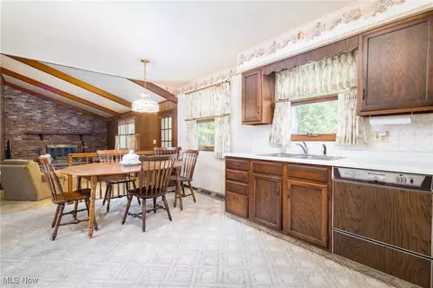 128 E Circle Dr, Weirton, WV 26062 photo 25