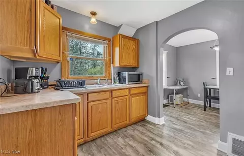 Entry Way - 480 10th St, Elyria, OH 44035 photo 1 of 1