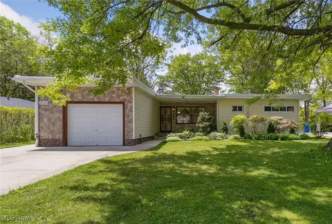 2530 Belvoir Blvd, Cleveland, OH 44121