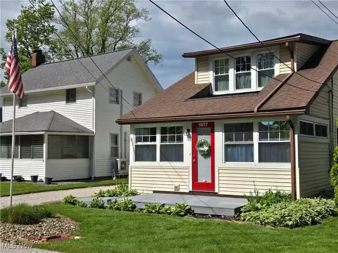 1857 Walnut Dr, Ashtabula, OH 44004 photo 2