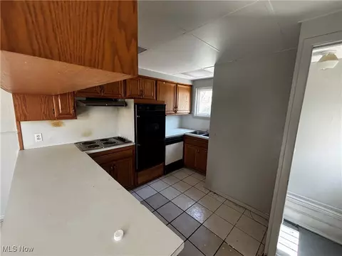 5237 Milo Ave, Maple Heights, OH 44137 photo 7