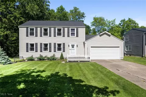 832 Dogwood Trl, Medina, OH 44256