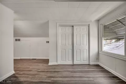 Bedroom - 29146 W Willowick Dr, Willowick, OH 44095 photo 1 of 2