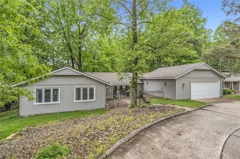 17404 Falling Water Rd, Strongsville, OH 44136