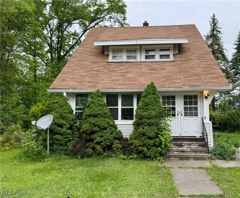 1729 E 26th St, Ashtabula, OH 44004 photo 2