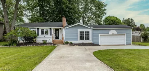 4076 Keller Hanna Dr, Brunswick, OH 44212