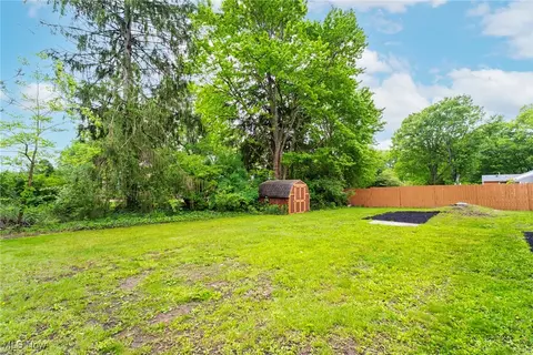 Exterior - 351 Cranberry Run, Boardman, OH 44512 photo 9 of 9