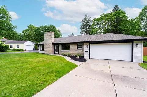 Exterior - 351 Cranberry Run, Boardman, OH 44512 photo 3 of 9