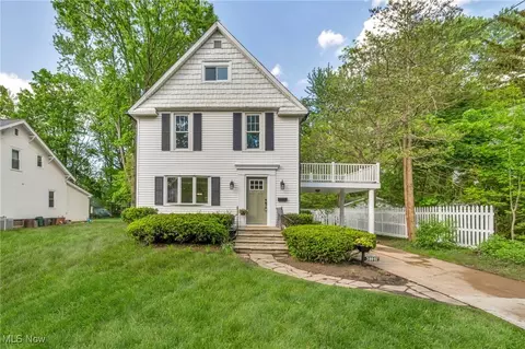 38007 Barber Ave, Willoughby, OH 44094