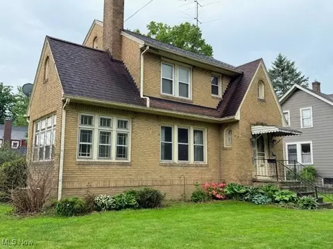 1587 E 3rd St, Salem, OH 44460