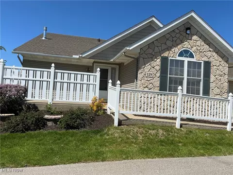 2447 Wetherington Ln #129, Wooster, OH 44691