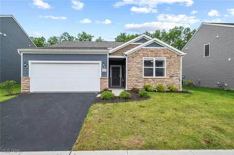 235 Dowler Dr, South Bloomfield, OH 43103