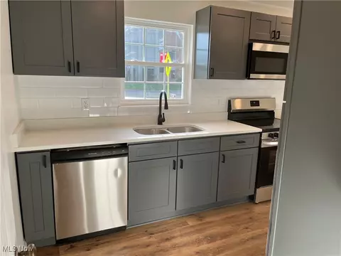 Kitchen - 424 Whipple Ave NW, Canton, OH 44708 photo 1 of 2