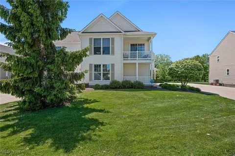 312 W Legend Ct #C, Highland Heights, OH 44143