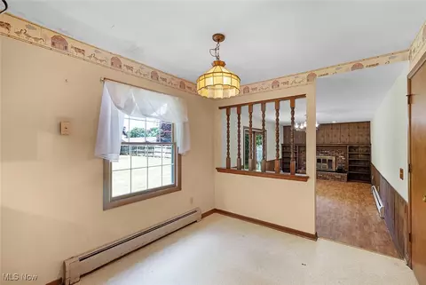 Dining - 126 Burns Rd, Elyria, OH 44035 photo 3 of 4