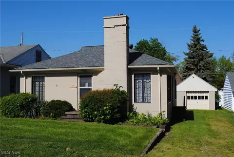 341 N Meadowbrook Dr, Lakeside Marblehead, OH 43440