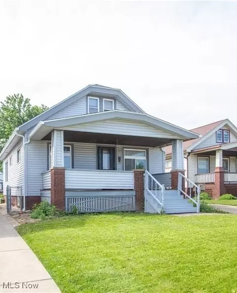 4515 Tuxedo Ave, Parma, OH 44134