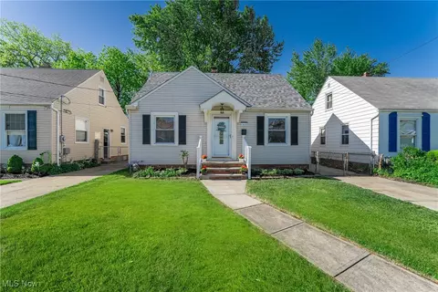 13605 Crossburn Ave, Cleveland, OH 44135