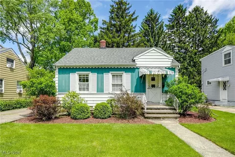 119 Adams Ave, Cuyahoga Falls, OH 44221