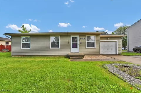949 Dawn Ct, Medina, OH 44256