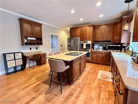 829 Park Harbour Dr, Boardman, OH 44512 photo 4