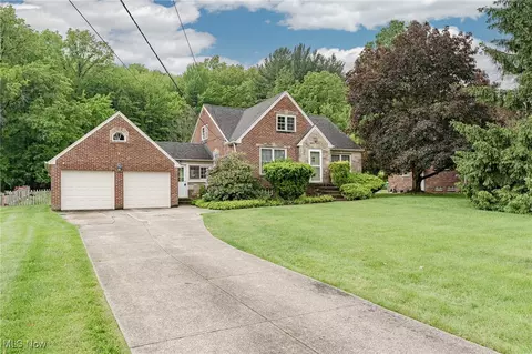 Other - 196 E Ridgewood Dr, Seven Hills, OH 44131 photo 1 of 5